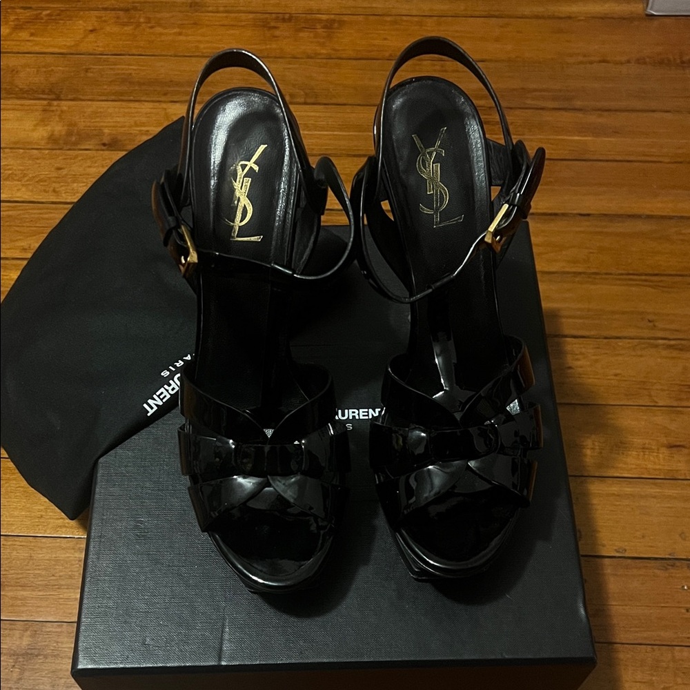 Yves Saint Laurent Black Patent Heels